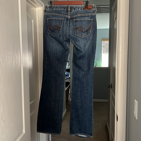 Jeans - Picture 2 of 6